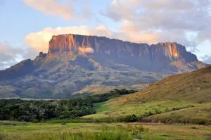 Kukenán Tepui at Sunset