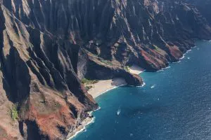 Acantilados de Nā Pali desde el aire