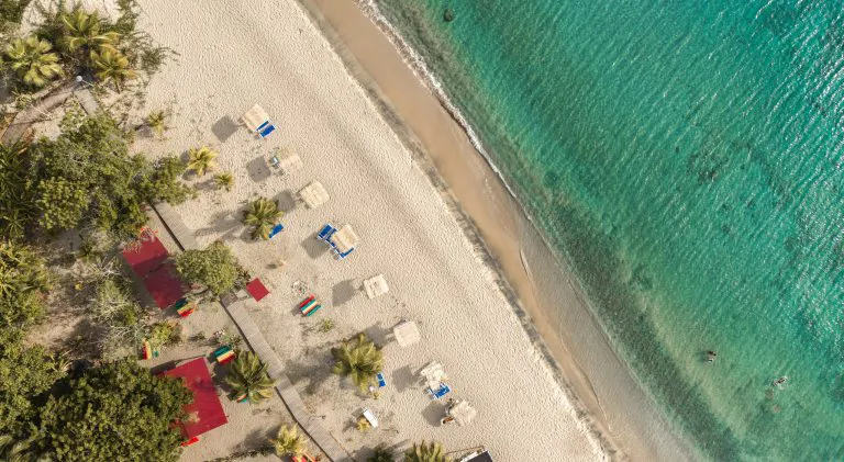 Pinney’s Beach, Nevis