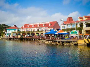 Waterfront Houses, Roatán