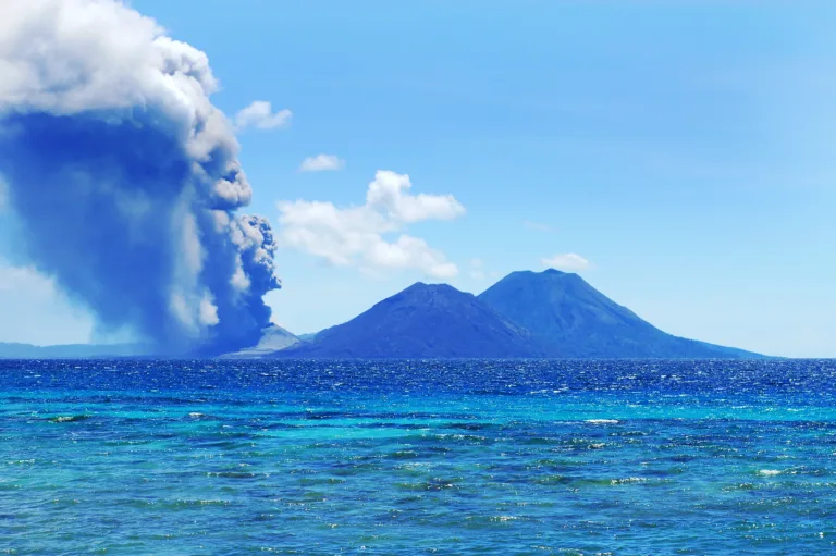 Ash Plume of Tavurvur, Rabaul