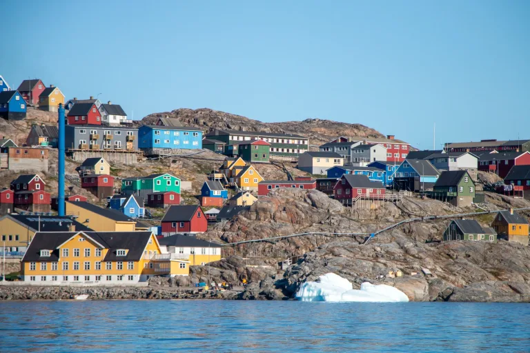 Casas de colores de Uummannaq, Groenlandia