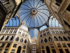 Cúpula de cristal de la Galería Humberto I, Nápoles