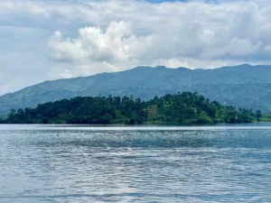 Islas verdes del lago Kivu, cerca de Bukavu