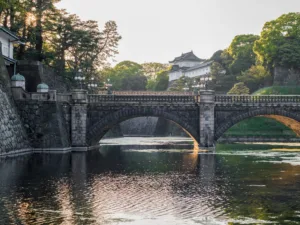 El foso y los puentes del Palacio Imperial, Tokio