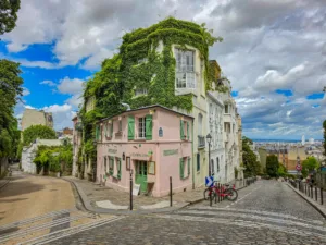 La Maison Rose in Montmartre, Paris