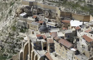 Monasterio de Mar Saba sobre el valle del Cedrón