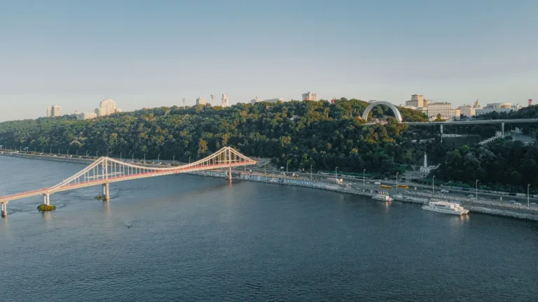 Pedestrian Bridge across the Dnipro, Kyiv