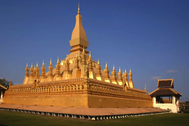 Pha That Luang, Vientiane