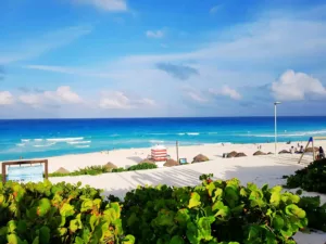 Playa Delfines and the Caribbean, Cancún