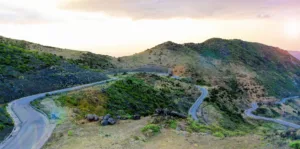 La carretera por los montes Golis