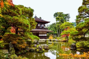 El Pabellón de Plata en otoño, Kioto