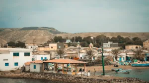 Tadjoura entre el mar y las montañas