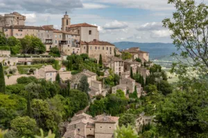 El castillo y la iglesia de Gordes