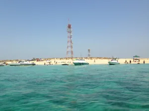 Turquoise Water around Kubbar Island