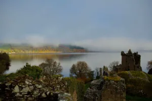 Castillo de Urquhart en el lago Ness