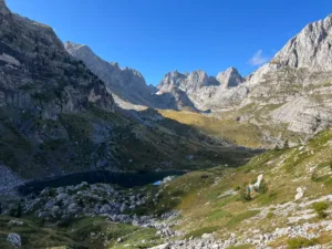 Valle de Valbona en los Alpes albaneses